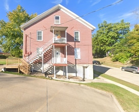 Building Photo - 572 W 5th St