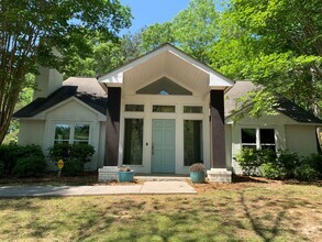 Building Photo - Spacious and updated 4Bedroom Home in Auburn