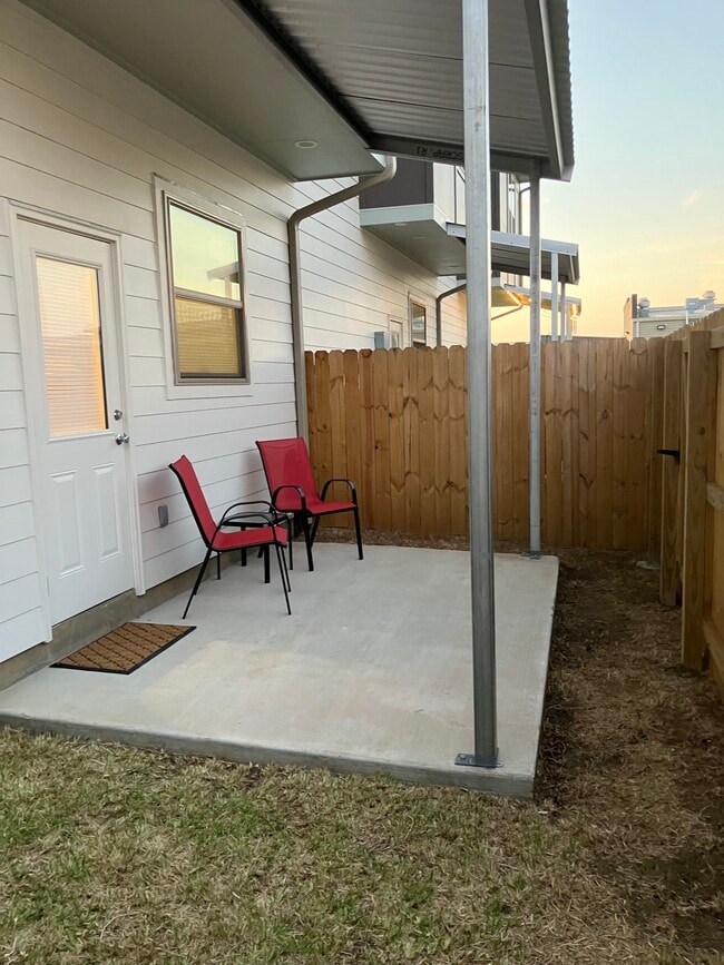 Building Photo - 121 Gadwall Dr