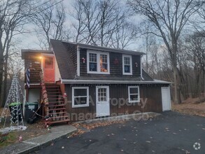 Building Photo - 4036 Manor Dr