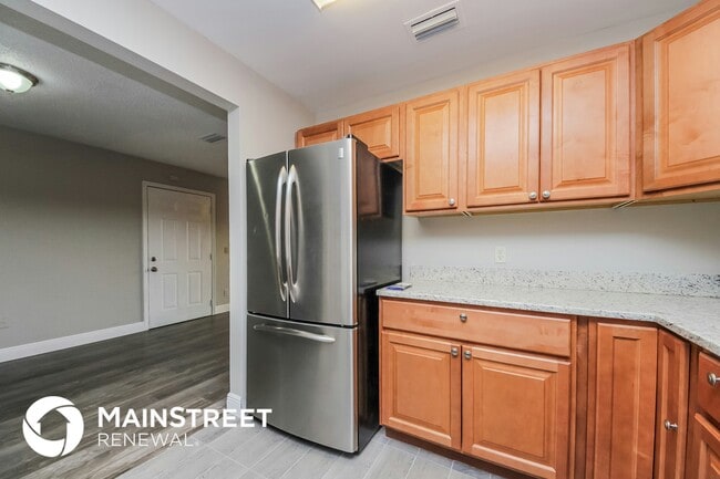Foto del edificio - 660 McKinley Ct