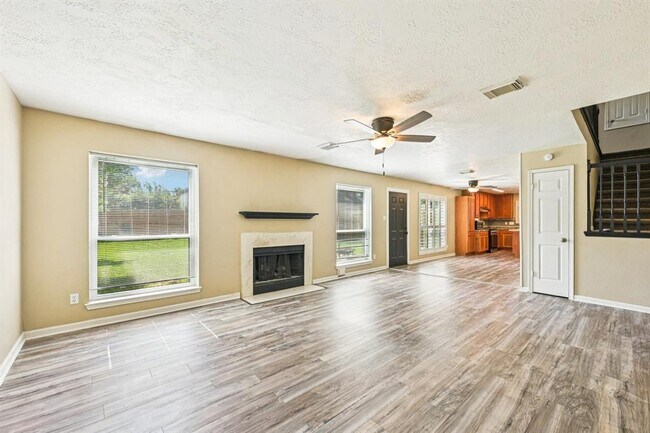 Foto del edificio - 10410 Springland Ct