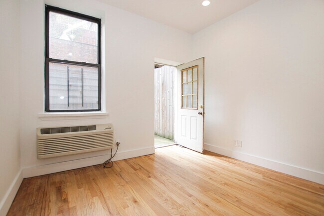 Foto del edificio - 563 2nd Ave
