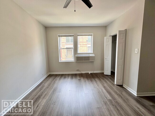 Foto del edificio - 1621 N Humboldt Blvd