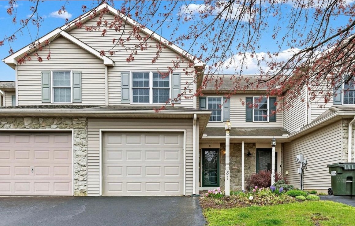 81 Pebble Creek Dr, Lititz, PA 17543 Townhome Rentals in Lititz PA