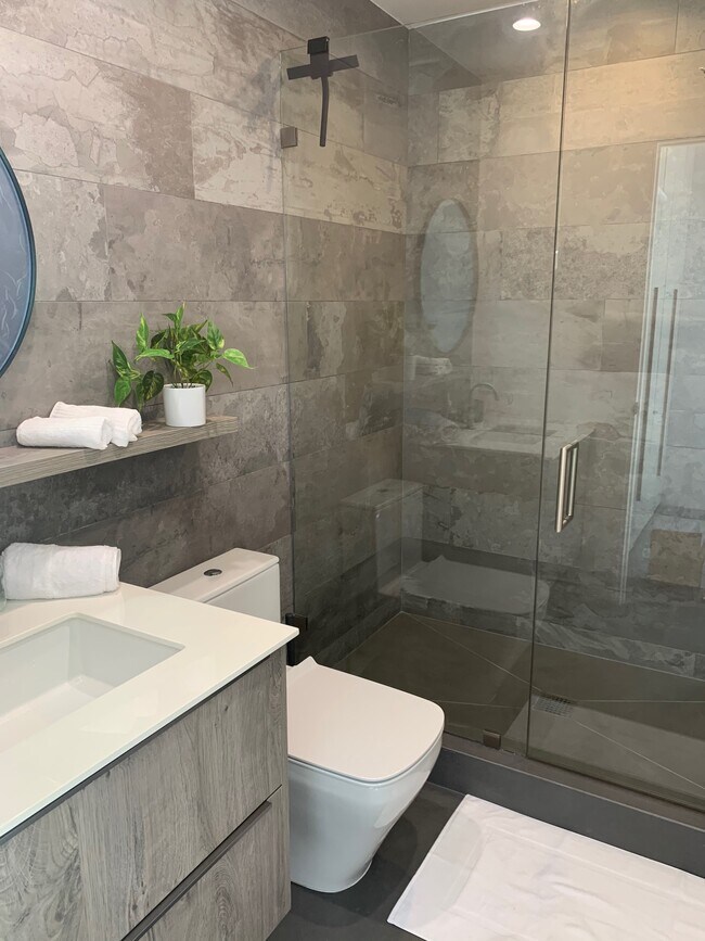 Foto del edificio - 906 S Ridgeley Dr