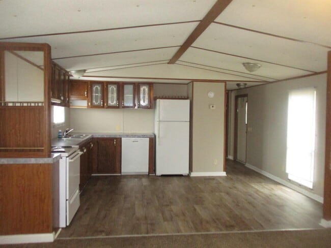 Building Photo - 508 Kayla St