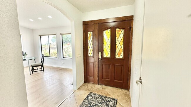 Foto del edificio - Beautiful Scenic Country Property with Vie...