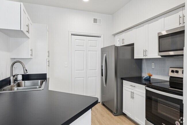 B2 2 habitaciones, 2 baños - 954 pies cuadrados - Cocina - Gulf Breeze