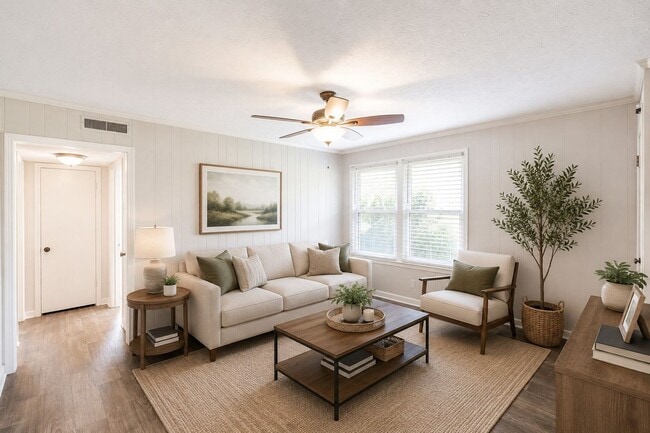 Charming Duplex Rental in Hendersonville! - Charming Duplex Rental in Hendersonville! Townhome
