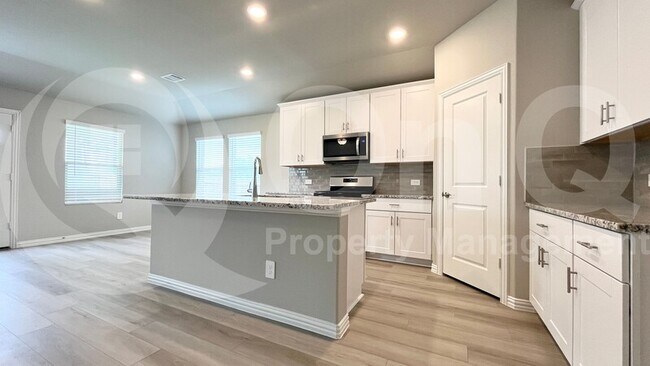 Building Photo - 721 Williams Way