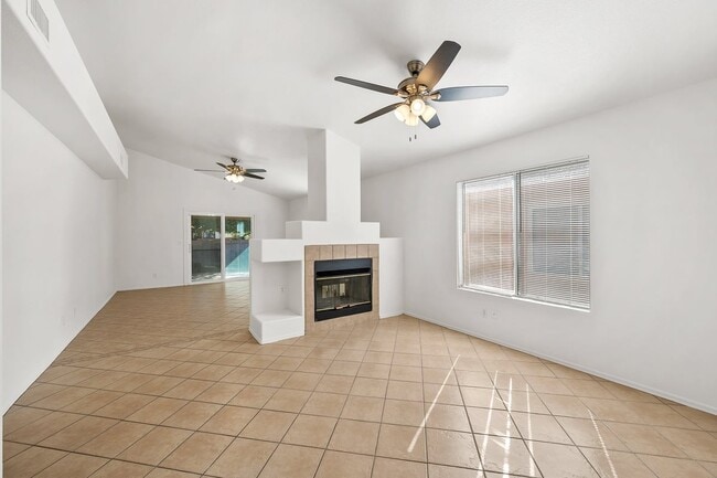 Building Photo - 8080 N Tackroom Ln