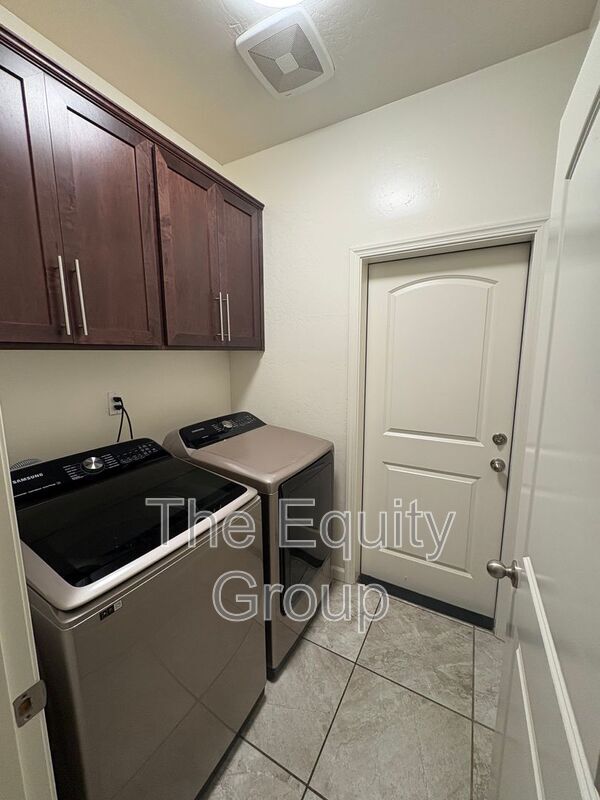 Foto del edificio - 3215 N Kent St