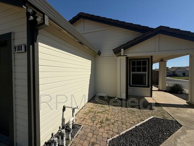 Building Photo - 9108 Bristol Plaza Way