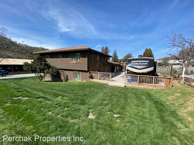 Building Photo - 4 br, 3 bath House - 1330 Castle Rock Road
