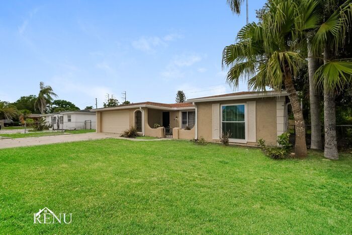 Foto principal - 1649 Dartmouth Drive