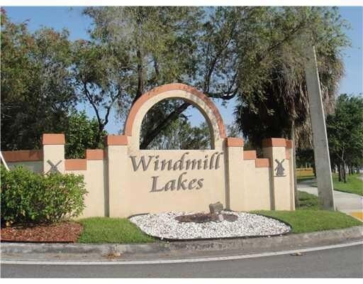 Foto principal - 365 SW 86th Ave