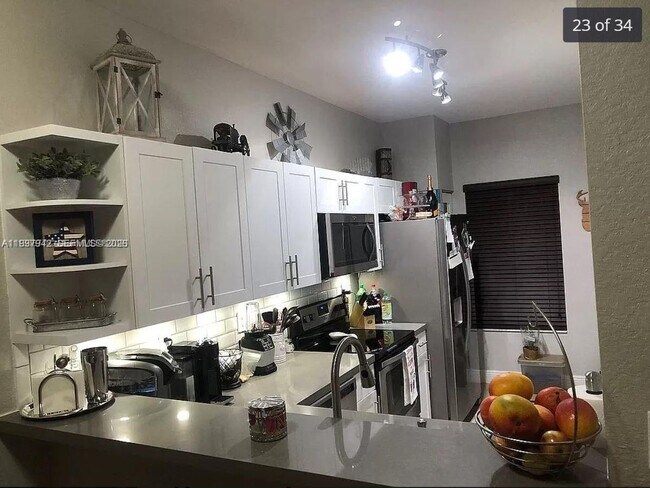 Foto del edificio - 4913 SW 141st Ave