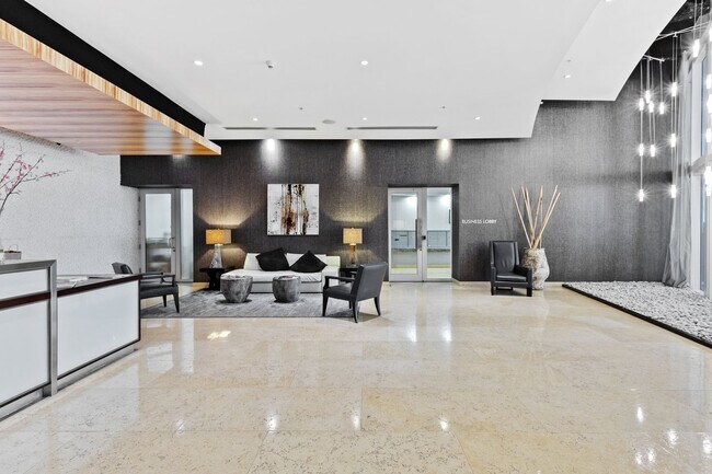 Building Photo - Stunning two-level 3 bedroom 4 bath corner unit with breathtaking panoramic views in center of Do...