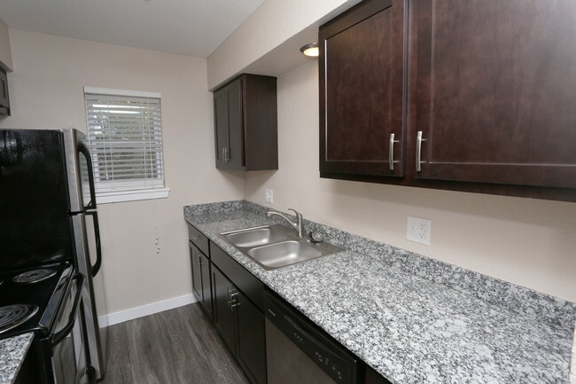 2 Bedroom - Bennett Pointe