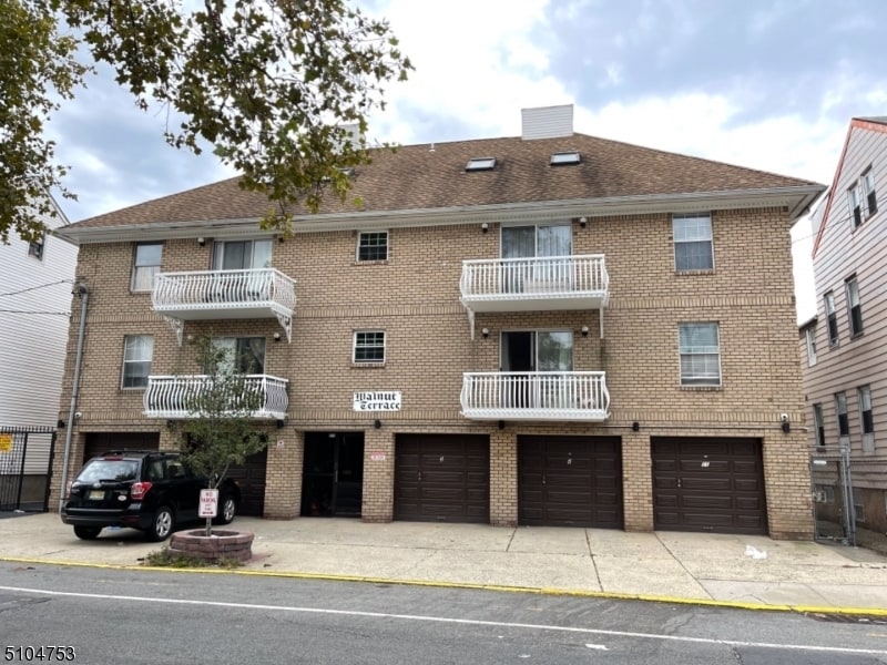 272 Walnut St Unit 16E, Newark, NJ 07105 Condo for Rent in Newark, NJ