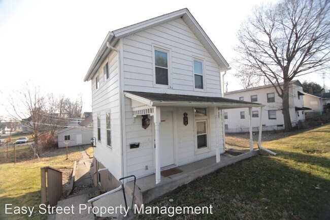Building Photo - 1 br, 1 bath House - 423 E 9th St