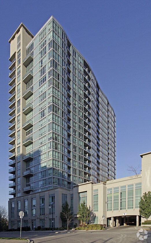 Building Photo - The Tides
