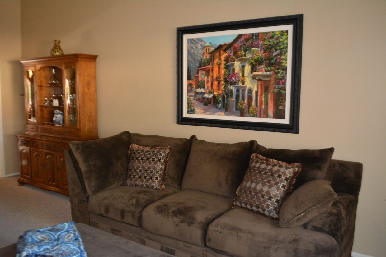 Foto principal - Furnished Rental, 55+, Move In Today!