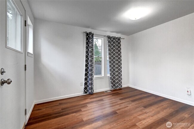 Foto del edificio - 4180 244th Pl SE