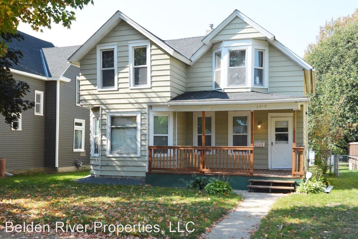 Primary Photo - 3 br, 2 bath House - 2518 Taylor St NE