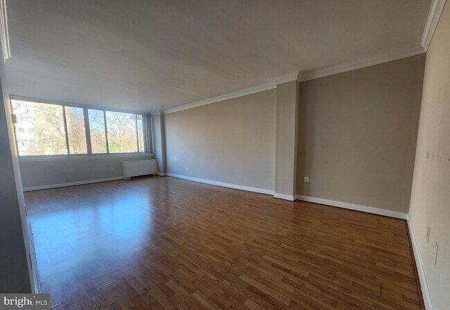 Foto del edificio - 5565 Columbia Pike