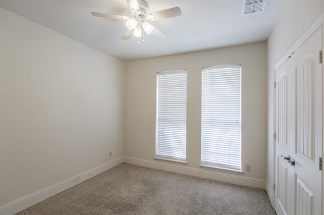 Building Photo - 2917 Cascade Dr