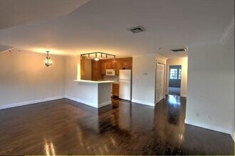 Building Photo - 4 Forge Pond
