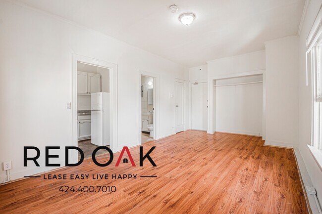 Foto del edificio - 443 S Catalina St
