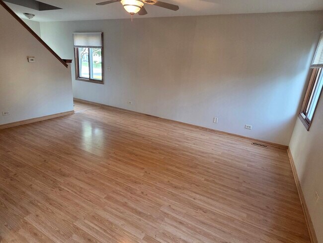 Foto del edificio - 1485 Exeter Ln