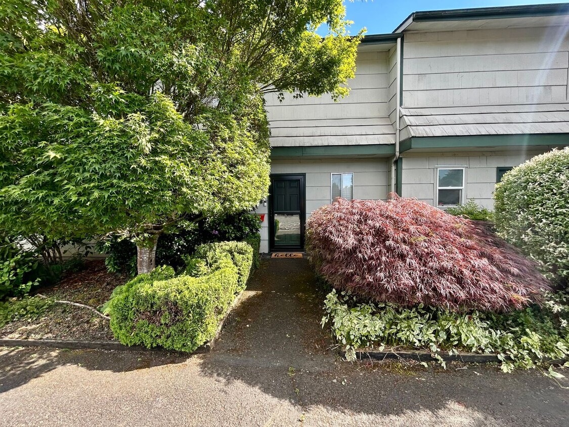 FIRST MONTHS RENT FREE! Welcome to your new home! - FIRST MONTHS RENT FREE! Welcome to your new home!