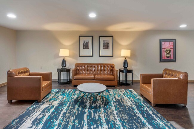 Lobby and Guest Check-in - Furnished Studio - Arlington