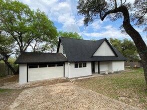 Building Photo - 2318 Matador Cir