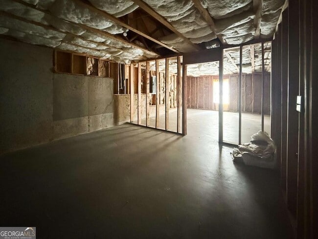 Building Photo - 3998 Oak Crossing Dr NE