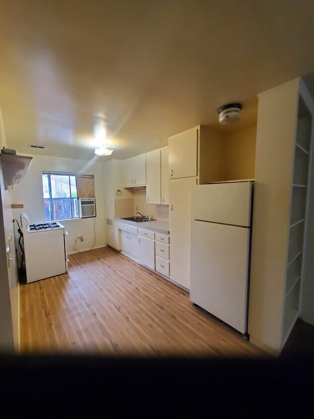 1245 NE 6th St Unit 9, Grants Pass, OR 97526 Apartments in Grants