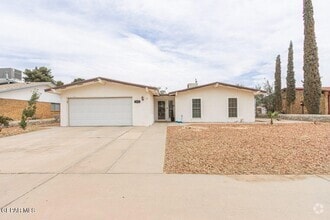 Building Photo - 2425 Anise Dr
