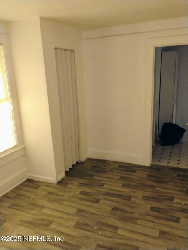 Foto del edificio - 1104 Tyler St