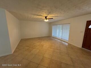 Building Photo - 1575 Glen Haven Dr