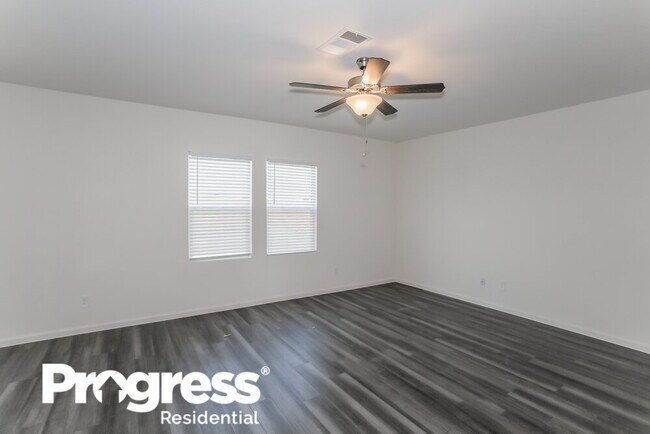 Building Photo - 13317 Pine Dunes Dr