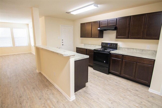 Building Photo - 21819 King Heights Ln