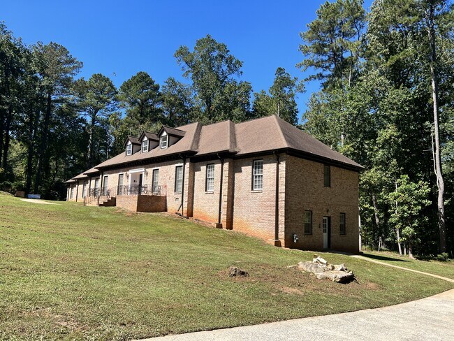 Foto del edificio - 4867 Dean Ln SW