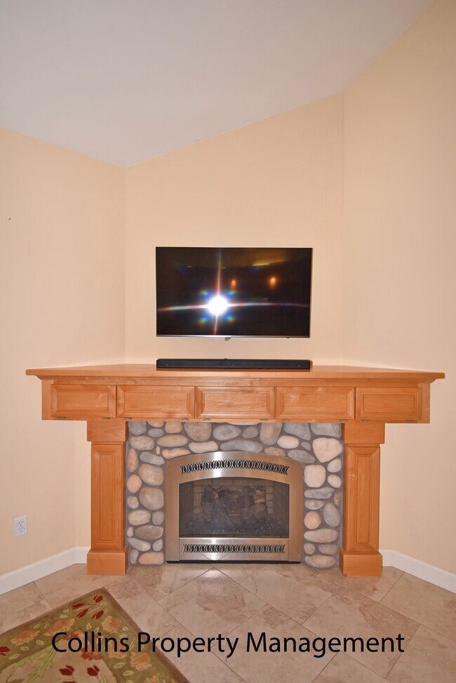 Building Photo - 11843 Sierra Pines Road  Guest Hse