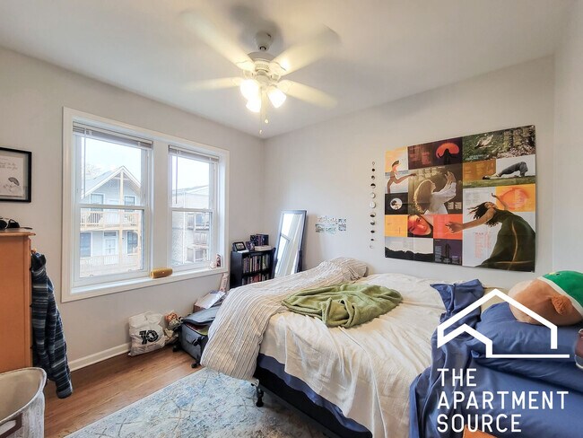 Foto del edificio - 3820 N Sheffield Ave