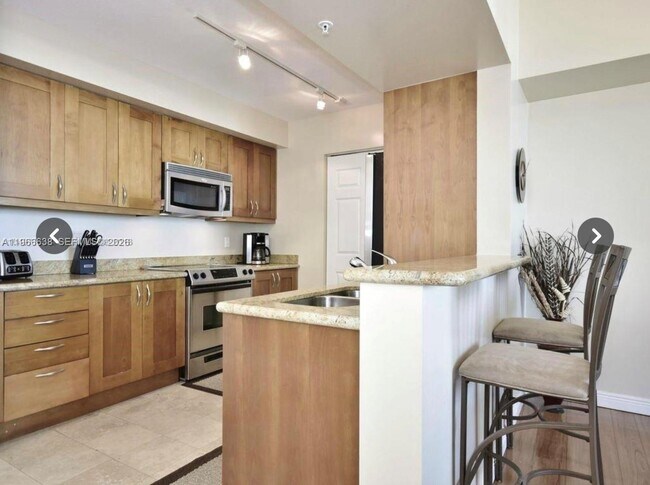 Foto del edificio - 1755 E Hallandale Beach Blvd