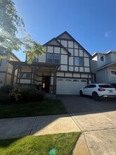 Building Photo - 13395 SW Pumpkin Valley Terrace